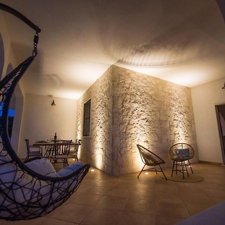 Villa Etoile - Charme & Relax With Pool أفولا المظهر الخارجي الصورة